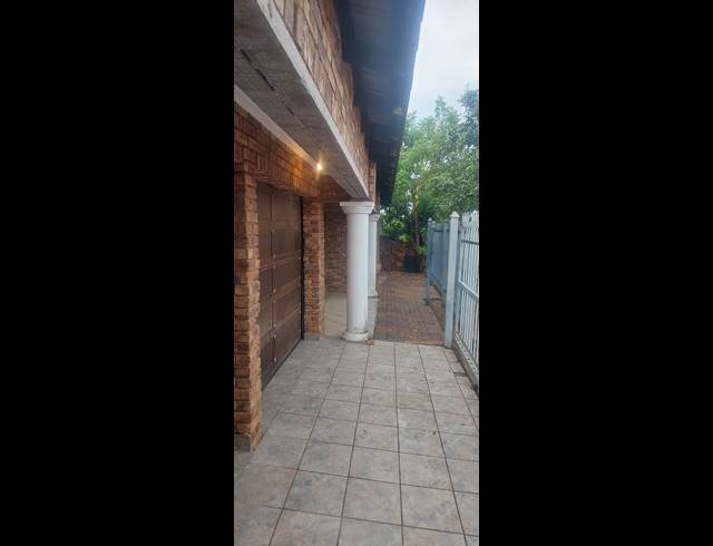 4 BEDROOM HOUSE FOR SALE IN SOSHANGUVE L